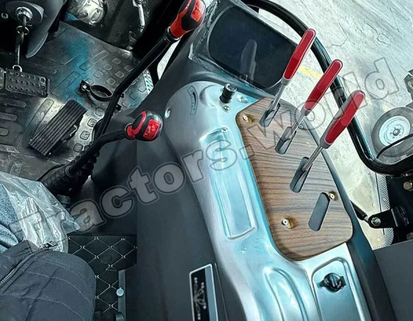 Massive Trator MFT 4150 G4 4WD em Moçambique