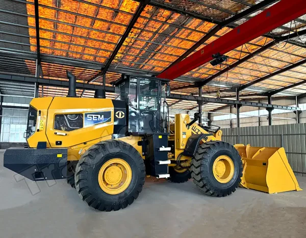SEM 655F Wheel Loader In Mozambique