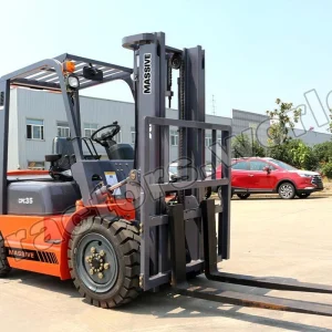 Massive CPCD35 Forklift In Mozambique