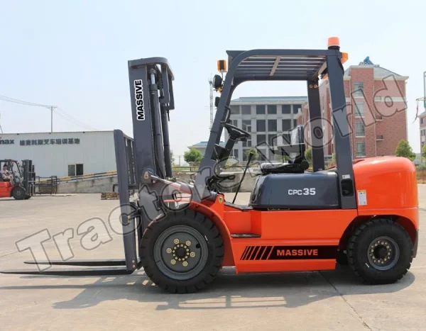 Massive CPCD35 Forklift In Mozambique